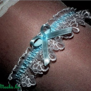 Kék menyasszonyi combcsipke, méretre varrva -  - Meska.hu