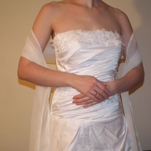 Muszlin stóla, vállkendő - tört fehér - esküvő - kiegészítők - bolero és válltakaró - Meska.hu