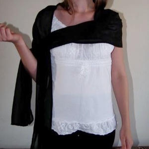 Fekete muszlin stóla, vállkendő - ruha & divat - női ruha - alkalmi ruha & estélyi ruha - Meska.hu