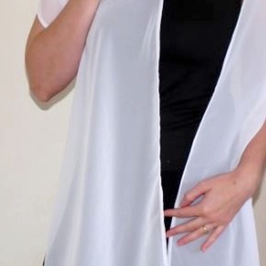 Muszlin stóla, vállkendő fekete csipkével - ruha & divat - sál, sapka, kendő - stóla - Meska.hu