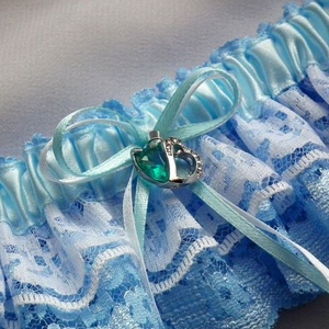 Szerelem esküvői combcsipke, legényfogó -  - Meska.hu