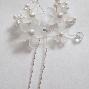 Sok virágos hajtű - fehér - esküvő - hajdísz - hajtű - Meska.hu