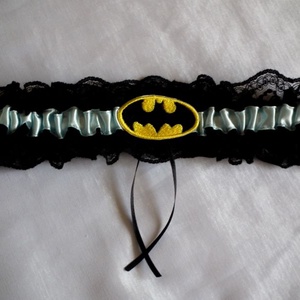 Batman combcsipke, legényfogó- -világoskék - esküvő - kiegészítők - harisnyatartó & valami kék - Meska.hu