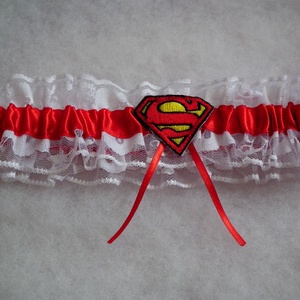 Superman combcsipke, legényfogó - esküvő - kiegészítők - harisnyatartó & valami kék - Meska.hu