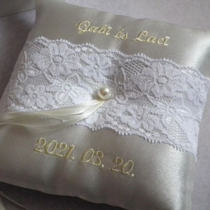 Hímzett varázslat gyűrűpárna - esküvő - kiegészítők - gyűrűtartó & gyűrűpárna - Meska.hu