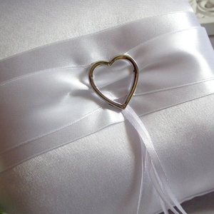 Regina hófehér gyűrűpárna - esküvő - kiegészítők - gyűrűtartó & gyűrűpárna - Meska.hu