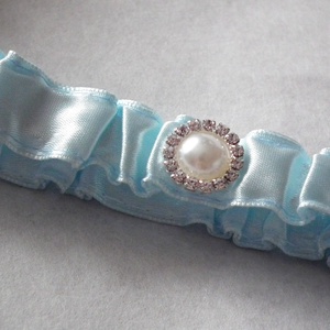 Csillogó álom combcsipke - világoskék - esküvő - kiegészítők - harisnyatartó & valami kék - Meska.hu