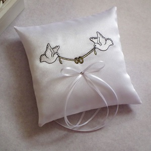 Szerelmes múzsa hímzett gyűrűpárna - esküvő - kiegészítők - táska - Meska.hu