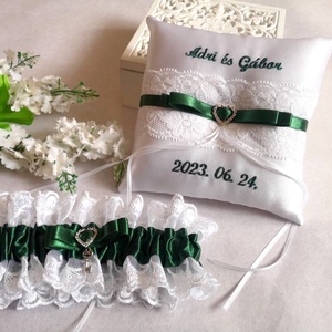 Gyűrűpárna és combcsipke esküvőre - esküvő - kiegészítők - harisnyatartó & valami kék - Meska.hu