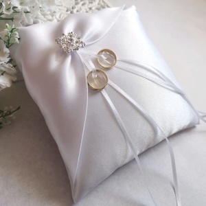 Finom elegancia esküvői gyűrűpárna - esküvő - kiegészítők - gyűrűtartó & gyűrűpárna - Meska.hu