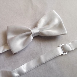 Elegáns szatén csokornyakkendő - hófehér - ruha & divat - férfi ruha - nyakkendő - Meska.hu