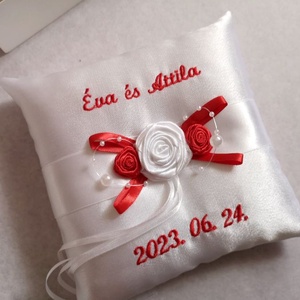 Hímzett rózsaözön gyűrűpárna - esküvő - kiegészítők - gyűrűtartó & gyűrűpárna - Meska.hu