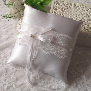 Virágos álom gyűrűpárna - nagy, új - Meska.hu