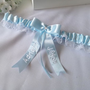 Szatén hímzett esküvői combcsipke - esküvő - kiegészítők - gyűrűtartó & gyűrűpárna - Meska.hu