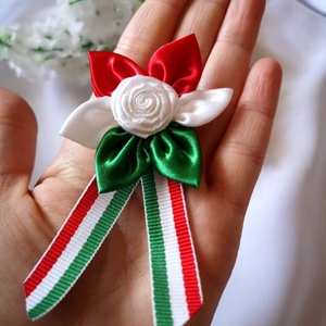 Kokárda - virágom-virágom - ékszer - kitűző és bross - Meska.hu