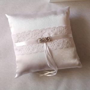 Csillogó elegancia gyűrűpárna - hófehér - esküvő - kiegészítők - gyűrűtartó & gyűrűpárna - Meska.hu