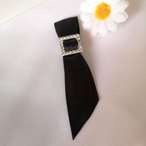 Gyász kitűző strassz dísszel - Meska.hu