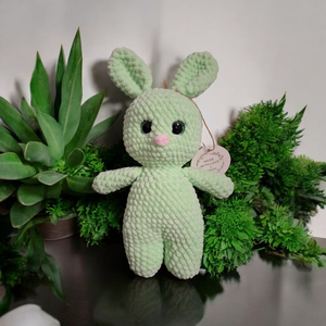 Amigurumi horgolt menta nyuszi, Játék & Sport, Plüssállat & Játékfigura, Nyuszi, Horgolás, MESKA