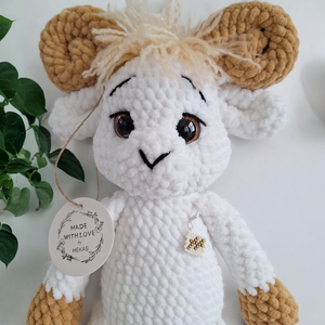 Amigurumi horgolt kecske vagy kos, Játék & Sport, Plüssállat & Játékfigura, Más figura, Horgolás, Gyöngyfűzés, gyöngyhímzés, MESKA