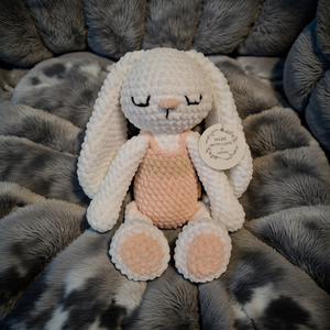 Horgolt nyuszi , Játék & Sport, Plüssállat & Játékfigura, Nyuszi, Horgolás, MESKA