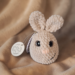 Horgolt amigurumi nyuszi, natúr - Meska.hu