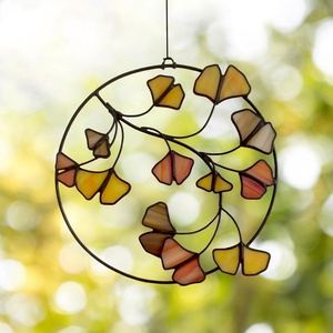 Ginkgo levélkoszorú - Fényfogó üveg ablakdísz, Otthon & Életmód, Dekoráció, Ajtó- és ablak dekoráció, Ablakdísz, Üvegművészet, MESKA