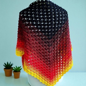 Horgolt kendő - ruha & divat - sál, sapka, kendő - vállkendő - Meska.hu