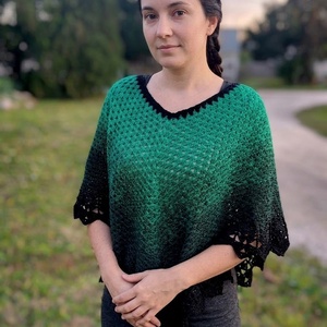 Horgolt poncsó - ruha & divat - női ruha - poncsó - Meska.hu