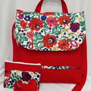 Textilbőr 4funkciós táska+neszesszer - Meska.hu