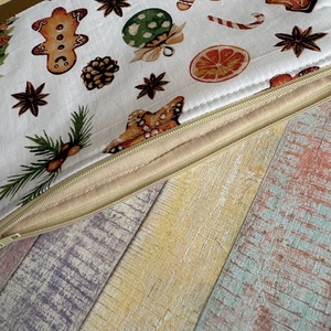 Mézeskalács mintás neszesszer/tolltartó - táska & tok - neszesszer - Meska.hu