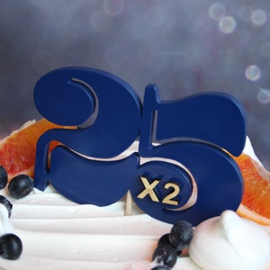 Örökifjú tortadísz / hűtőmágnes, Számolós 25 X 2 születésnapi humoros tortadísz Tortadekoráció Születésnapi tortadísz - otthon & életmód - konyhafelszerelés, tálalás - Meska.hu