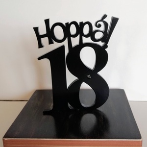 Hoppá 18, 18. születésnapi humoros tortadísz /hűtőmágnes Tortadekoráció Születésnapi tortadísz - otthon & életmód - konyhafelszerelés, tálalás - sütés, főzés - sütidísz - Meska.hu