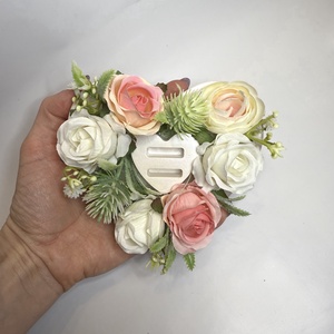 Szív apró rózsás esküvői gyűrűtartó - esküvő - kiegészítők - gyűrűtartó & gyűrűpárna - Meska.hu