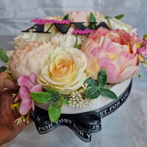 Szülőköszöntő virág box - esküvő - emlék & ajándék - szülőköszöntő ajándék - Meska.hu