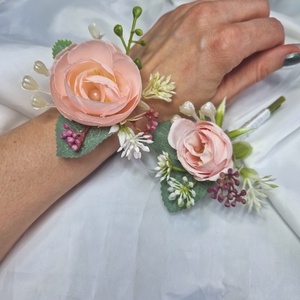 Szett vőlegény/tanu kitűző és csuklódísz - esküvő - kiegészítők - kitűző - Meska.hu