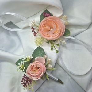 Szett vőlegény/tanu kitűző és csuklódísz, Esküvő, Kiegészítők, Kitűző, Virágkötés, MESKA