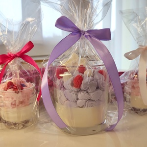 Sweet vanilla and frozen berries - otthon & életmód - gyertya, illat, aroma - gyertya - Meska.hu