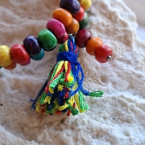 108 szemes tekercselt karkötő � színes boho fókuszékszer - ékszer - karkötő - memóriadrótos karkötő - Meska.hu