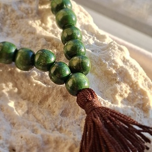 27 szemes fa mala karkötő � Sötétzöld színű (10mm) - otthon & életmód - dekoráció - spiritualitás - mala - Meska.hu