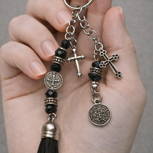 Kulcstartó - Szent Benedek , Táska & Tok, Kulcstartó & Táskadísz, Kulcstartó, Ékszerkészítés, Gyöngyfűzés, gyöngyhímzés, MESKA