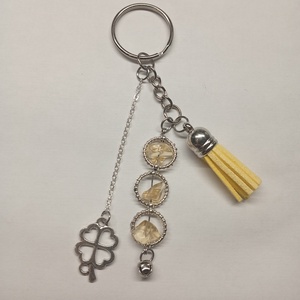 Ásványos kulcstartó medállal és bojttal  - táska & tok - kulcstartó & táskadísz - kulcstartó - Meska.hu