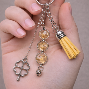 Ásványos kulcstartó medállal és bojttal , Táska & Tok, Kulcstartó & Táskadísz, Kulcstartó, Ékszerkészítés, Gyöngyfűzés, gyöngyhímzés, MESKA