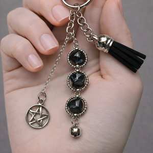 Ásványos kulcstartó medállal és bojttal , Táska & Tok, Kulcstartó & Táskadísz, Kulcstartó, Ékszerkészítés, Gyöngyfűzés, gyöngyhímzés, MESKA