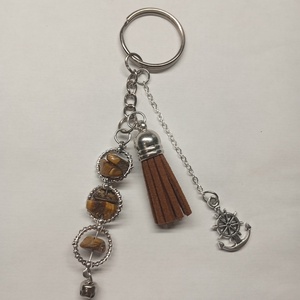Ásványos kulcstartó medállal és bojttal  - táska & tok - kulcstartó & táskadísz - kulcstartó - Meska.hu