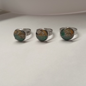 Ásványos gyűrű  - ékszer - gyűrű - üveglencsés gyűrű - Meska.hu