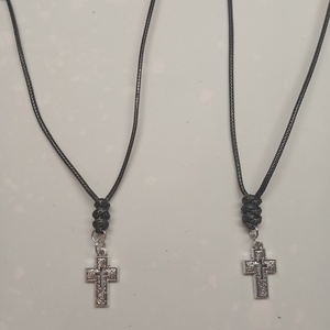 Állítható szíjas keresztes nyaklánc  - esküvő - ékszer - nyaklánc - Meska.hu