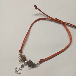 Ásványos karkötő medállal  - ékszer - karkötő - ásványkarkötő - Meska.hu