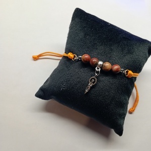 Ásványos karkötő medállal , Ékszer, Karkötő, Ásványkarkötő, Ékszerkészítés, Gyöngyfűzés, gyöngyhímzés, MESKA