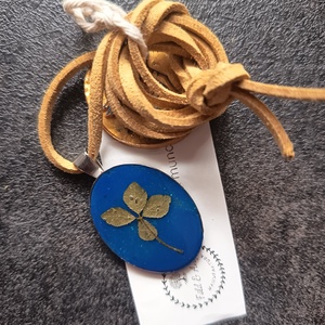 Szerencsehozó amulett négylevelű lóherével  - ékszer - nyaklánc - medál - Meska.hu