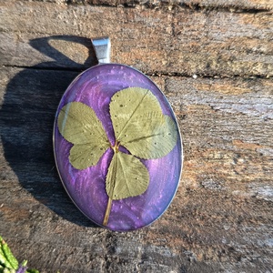 Szerencsehozó amulett ötlevelű lóherével , Ékszer, Nyaklánc, Medál, Ékszerkészítés, MESKA